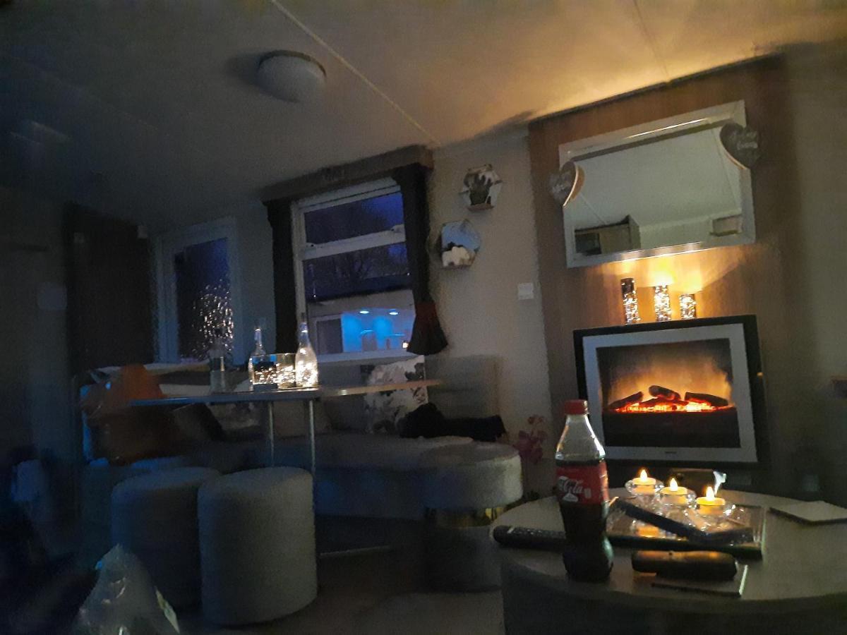 Haggerston Castle 3 Bedroom Deluxe Holiday Home Cheswick  Bagian luar foto