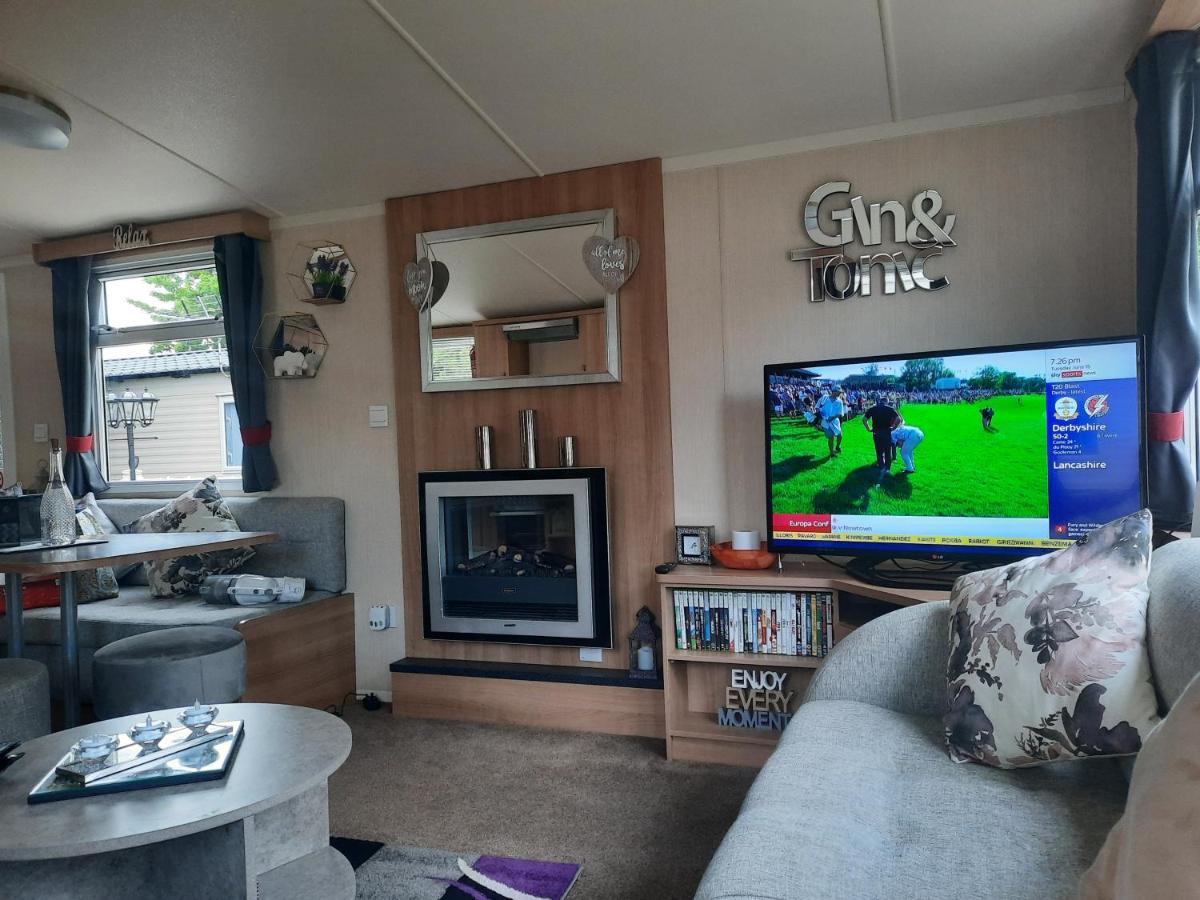 Haggerston Castle 3 Bedroom Deluxe Holiday Home Cheswick  Bagian luar foto