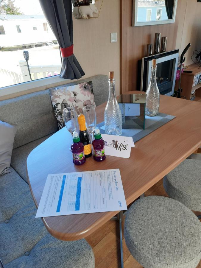 Haggerston Castle 3 Bedroom Deluxe Holiday Home Cheswick  Bagian luar foto