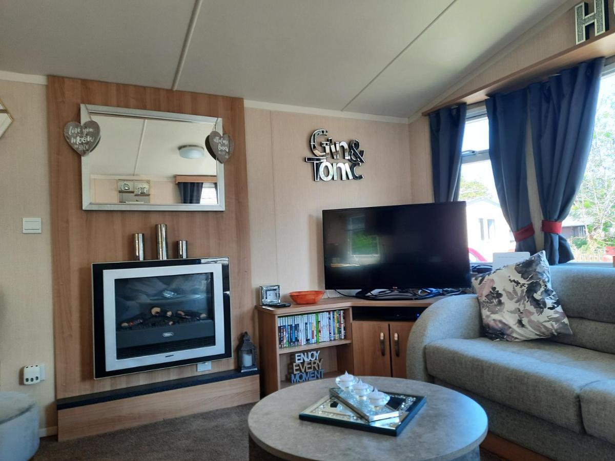Haggerston Castle 3 Bedroom Deluxe Holiday Home Cheswick  Bagian luar foto