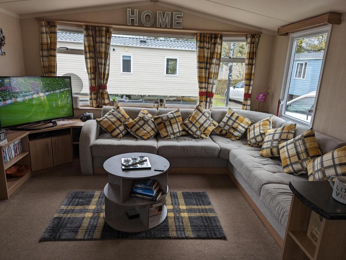 Haggerston Castle 3 Bedroom Deluxe Holiday Home Cheswick  Bagian luar foto