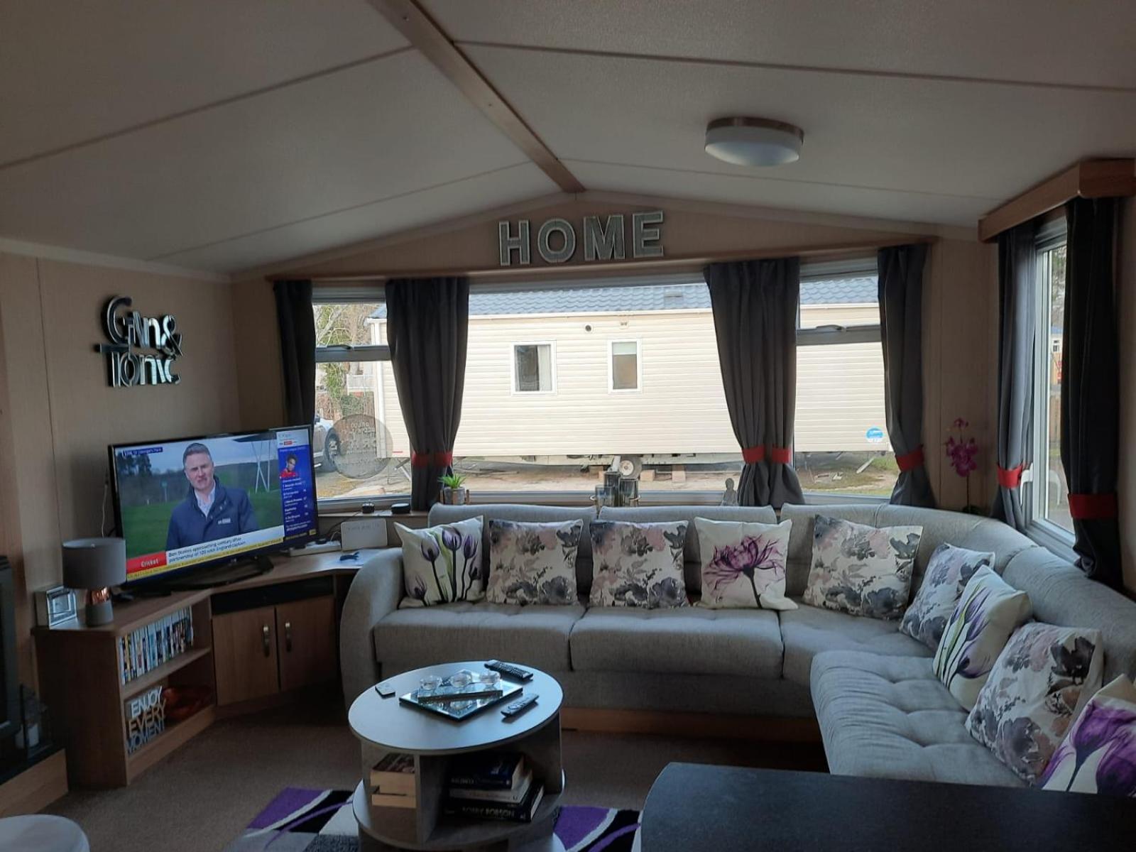 Haggerston Castle 3 Bedroom Deluxe Holiday Home Cheswick  Bagian luar foto